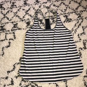 Lululemon size 4 tank